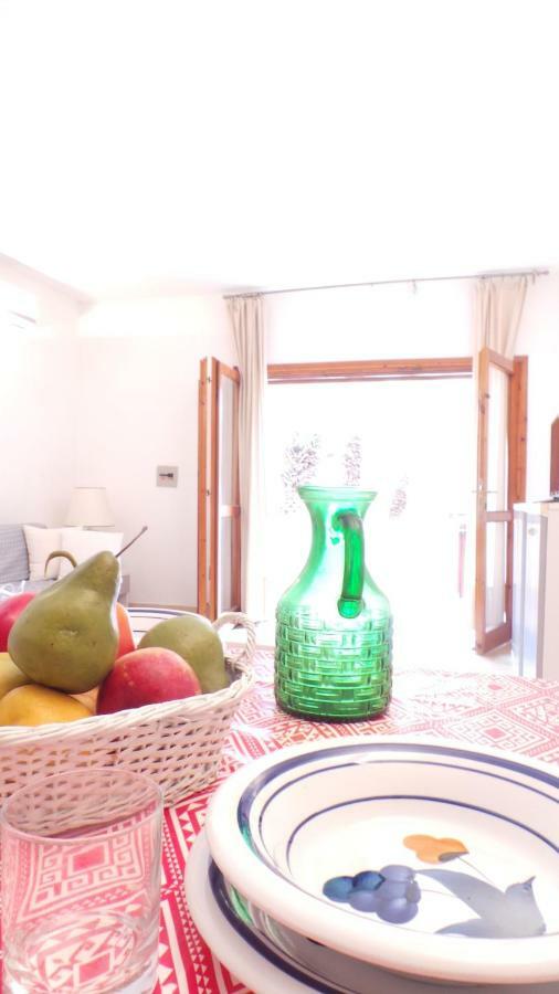 Green Terrace Apartment La Maddalena  Eksteriør billede